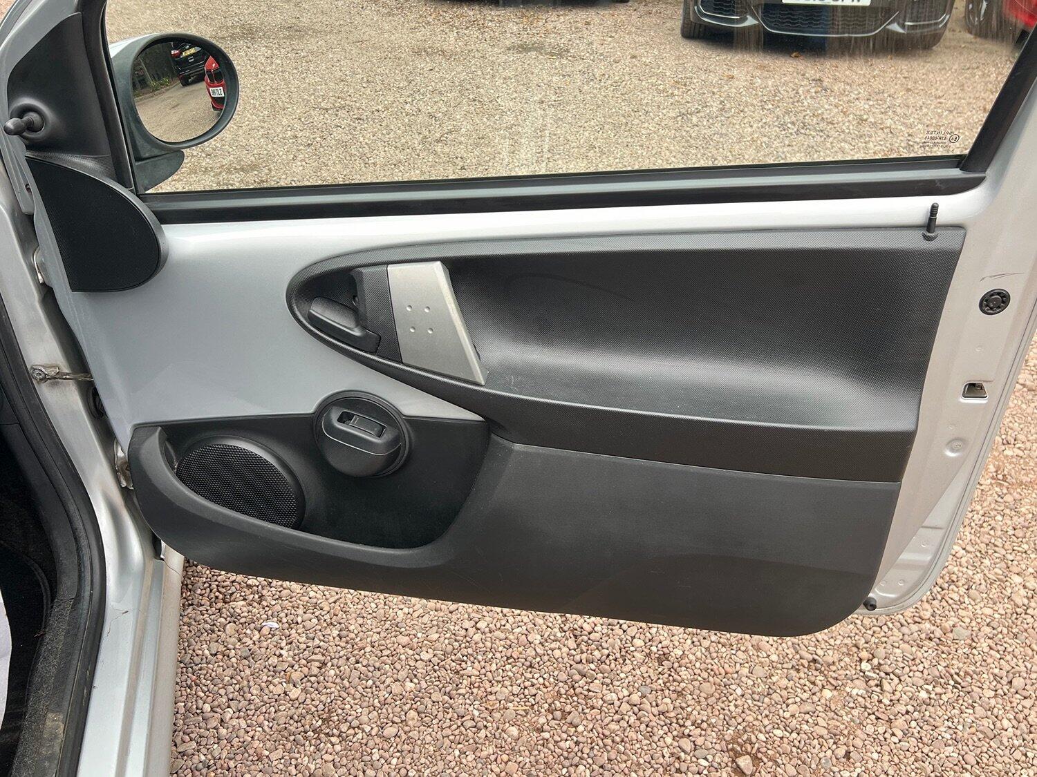 Used Peugeot 107 2012 for sale - 76305633: Photo 4