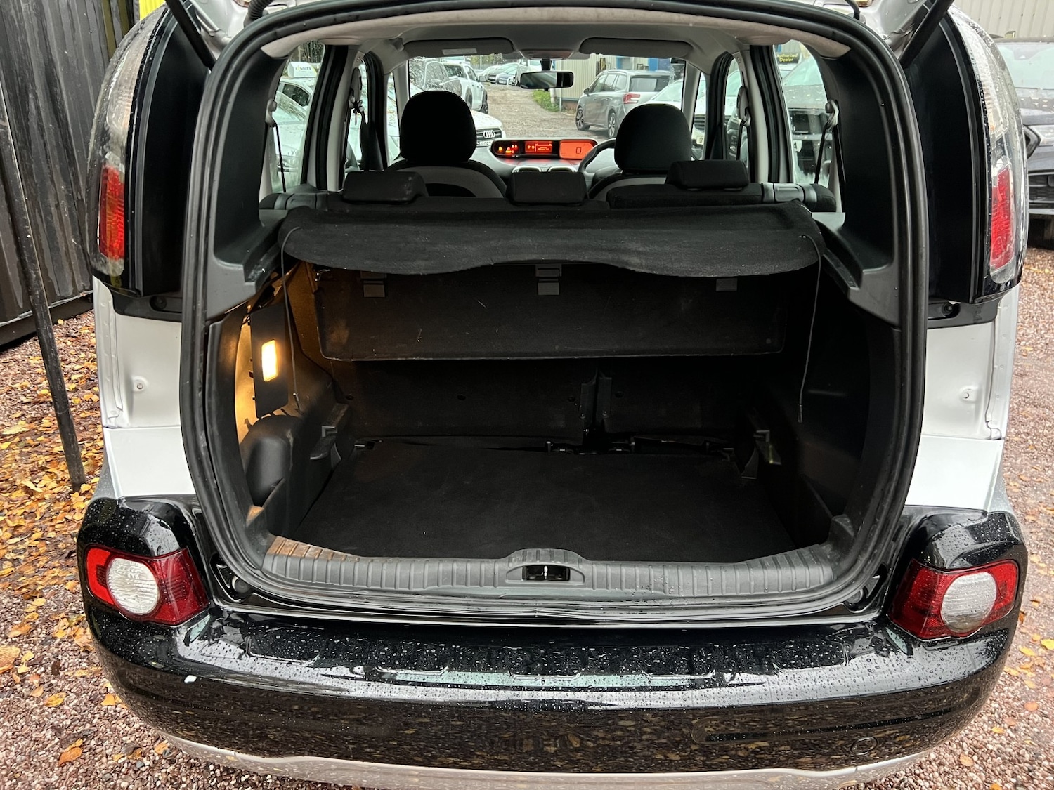 Used Citroen C3 Picasso 2014 for sale - 76560084: Photo 15