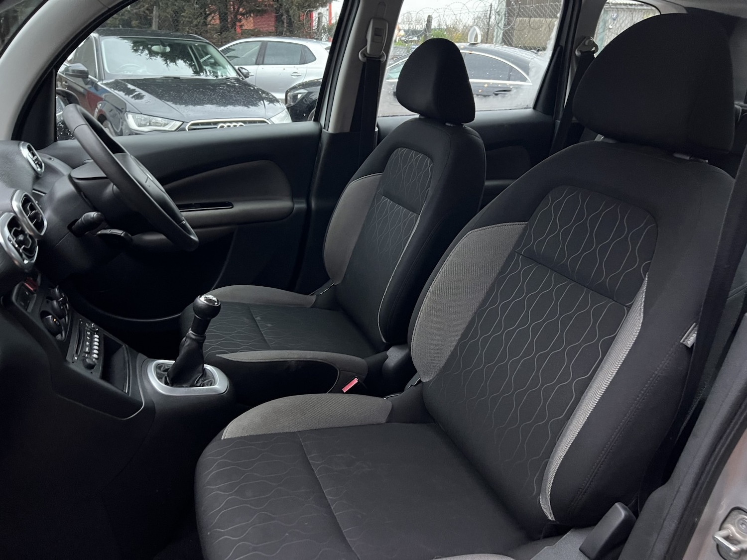 Used Citroen C3 Picasso 2014 for sale - 76560084: Photo 27