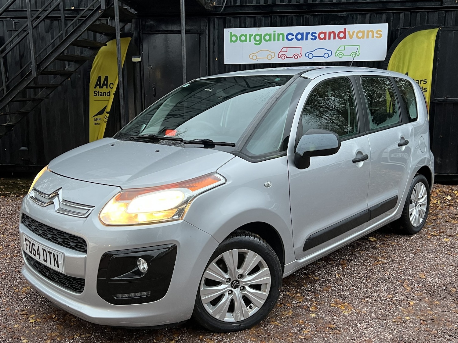 Used Citroen C3 Picasso 2014 for sale - 76560084: Photo 28