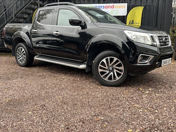 Used Nissan Navara 2018 for sale - 76830392: Photo