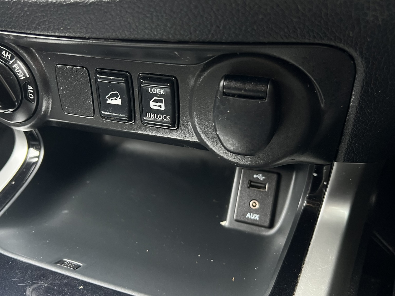 Used Nissan Navara 2018 for sale - 76830392: Photo 33