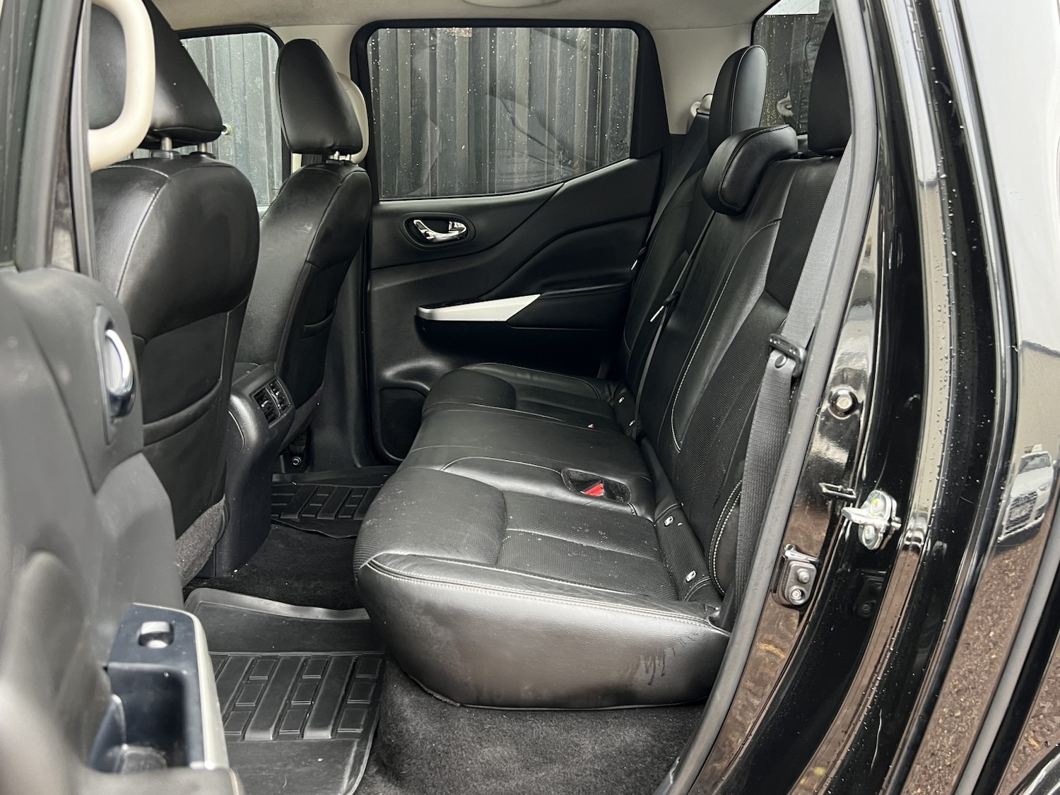 Used Nissan Navara 2018 for sale - 76830392: Photo 46