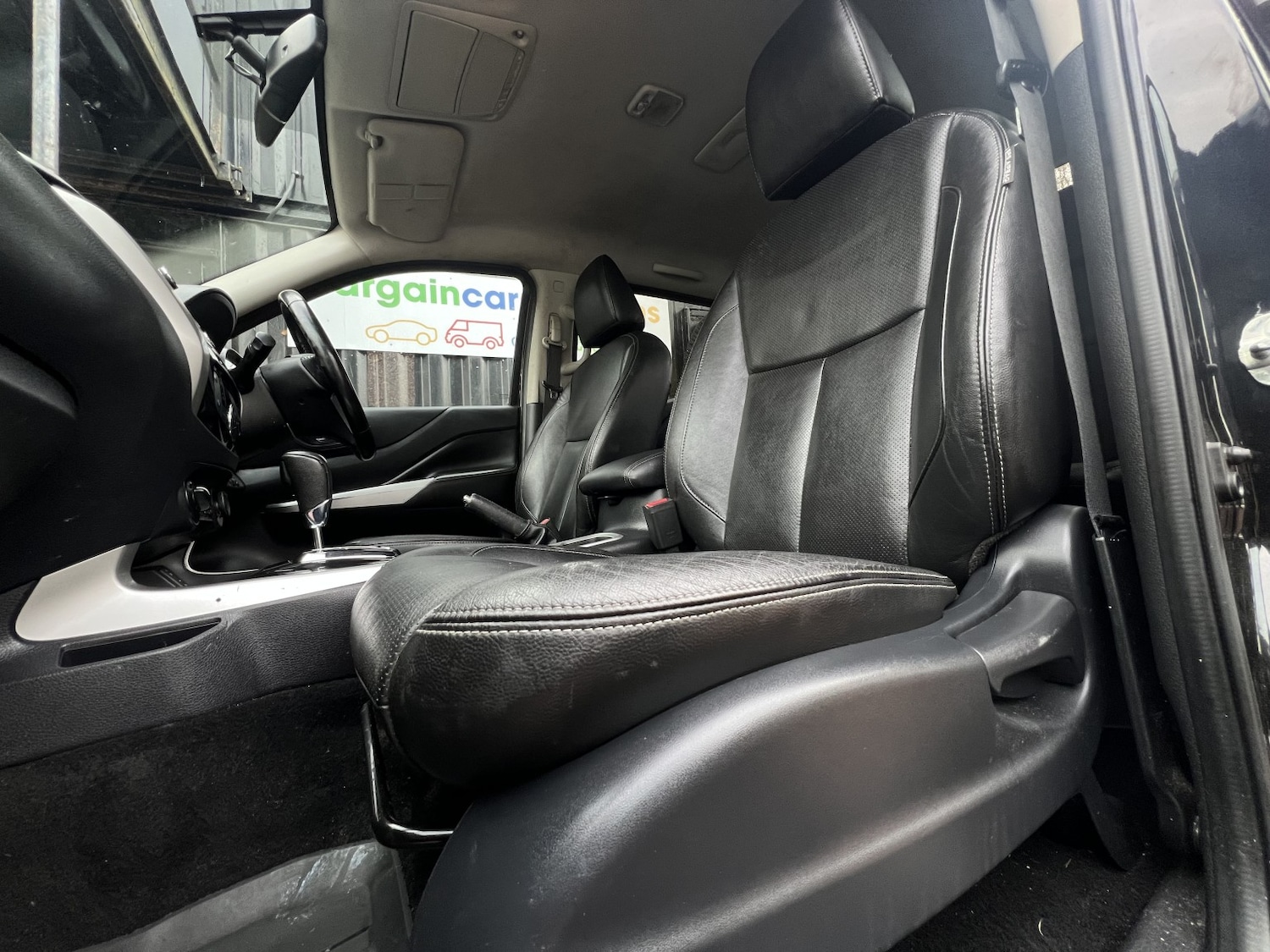 Used Nissan Navara 2018 for sale - 76830392: Photo 47