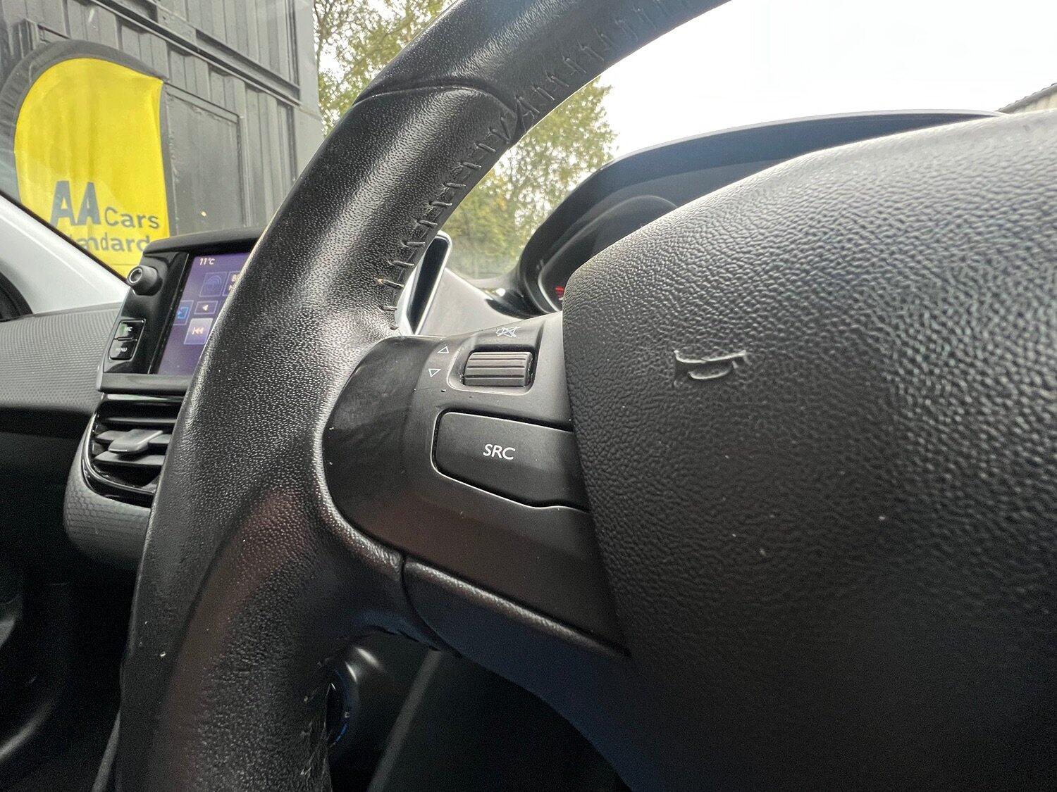 Used Peugeot 2008 2016 for sale - 76313918: Photo 19