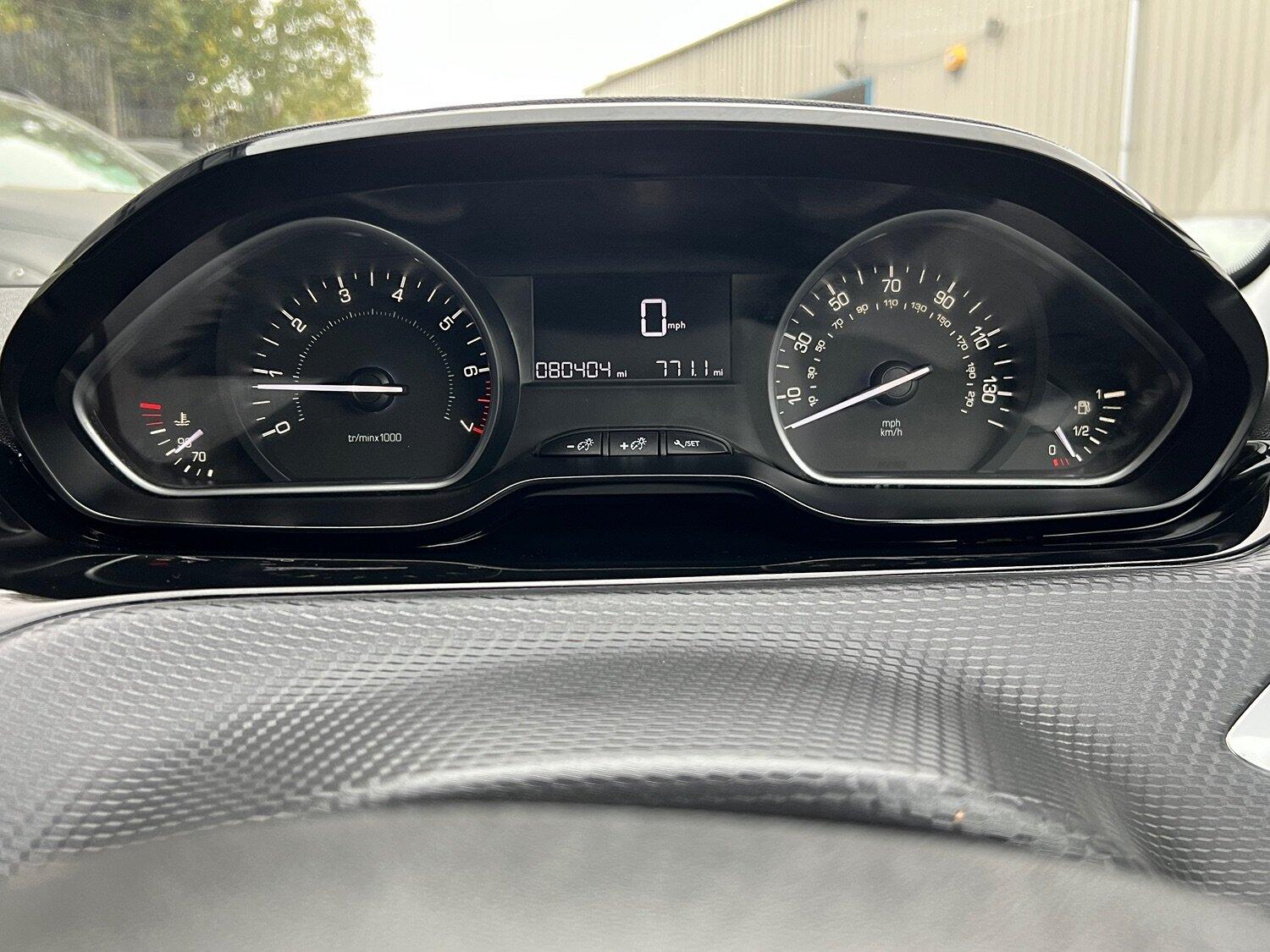 Used Peugeot 2008 2016 for sale - 76313918: Photo 21