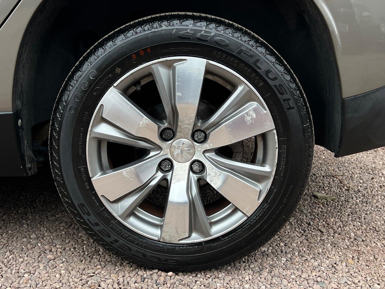 Used Peugeot 2008 2016 for sale - 76313918: Photo 64