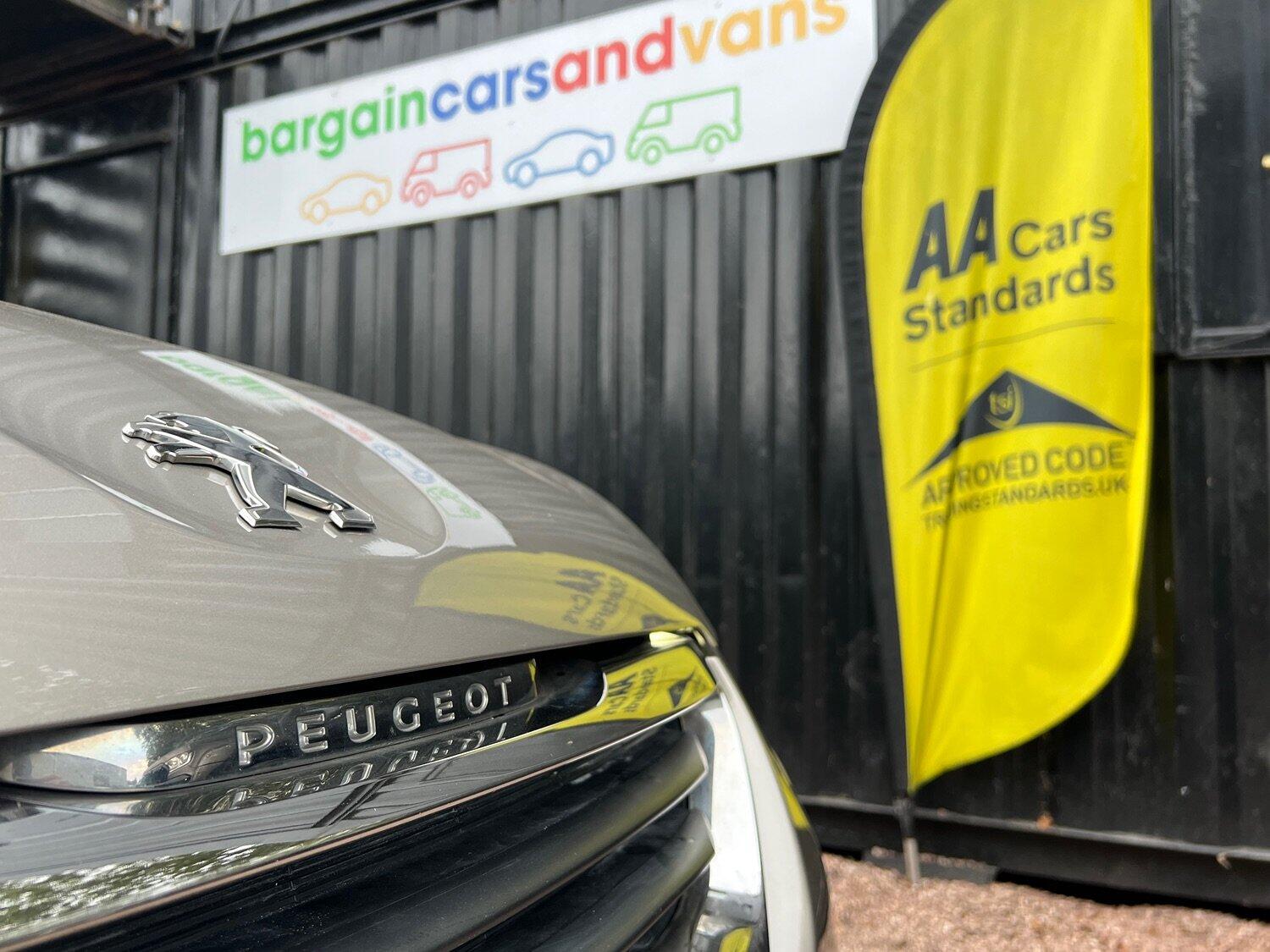 Used Peugeot 2008 2016 for sale - 76313918: Photo 8