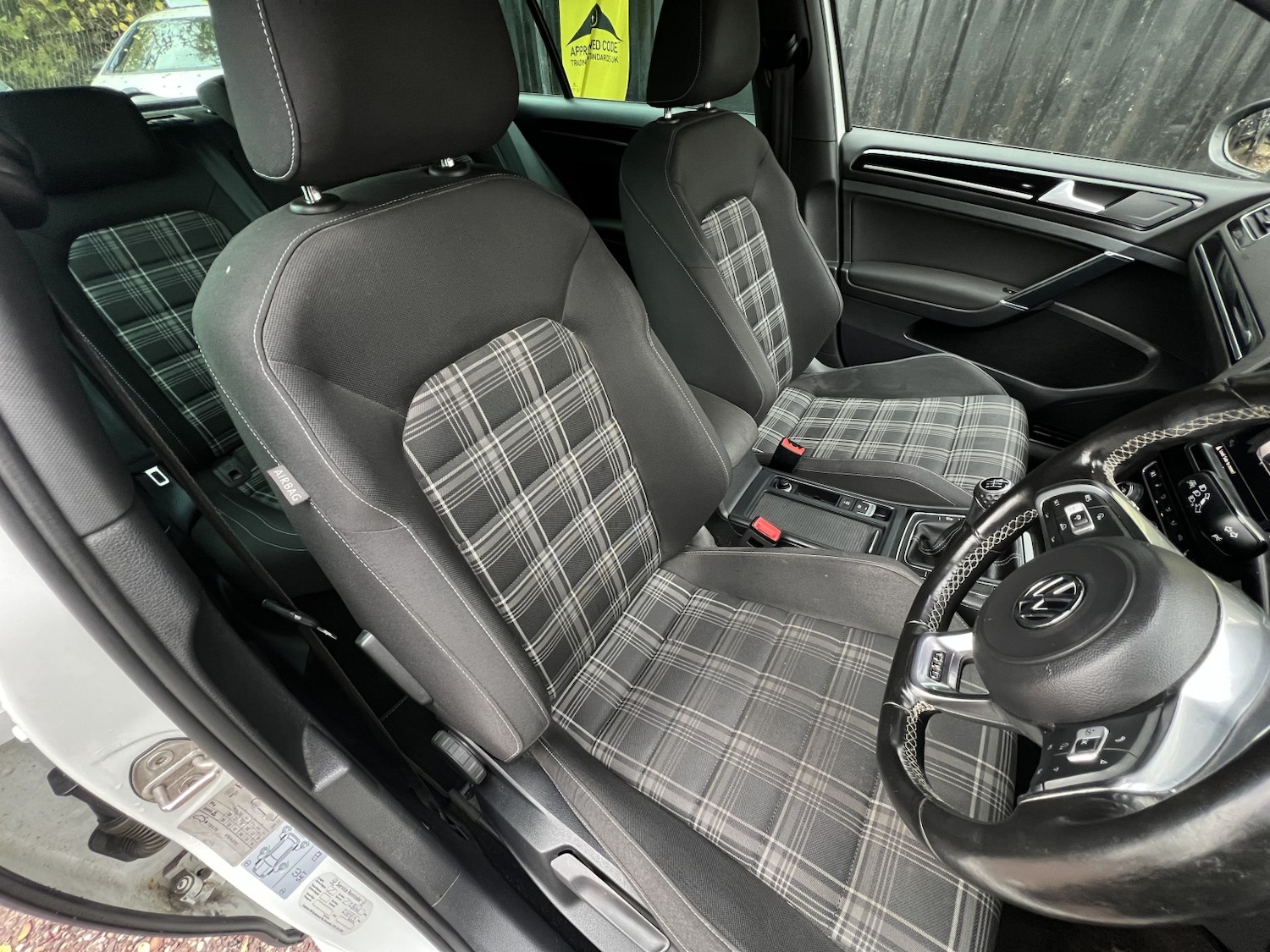 Used Volkswagen Golf 2015 for sale - 76911105: Photo 10