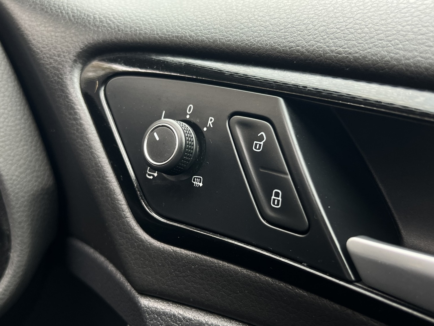 Used Volkswagen Golf 2015 for sale - 76911105: Photo 25