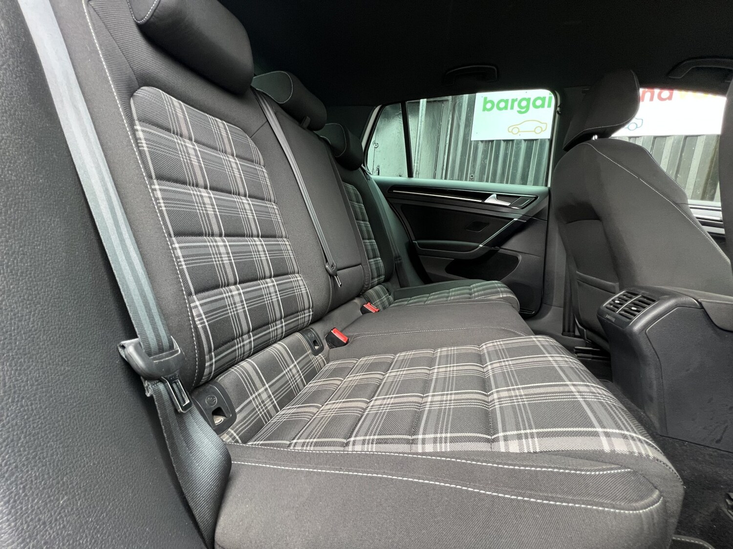 Used Volkswagen Golf 2015 for sale - 76911105: Photo 28