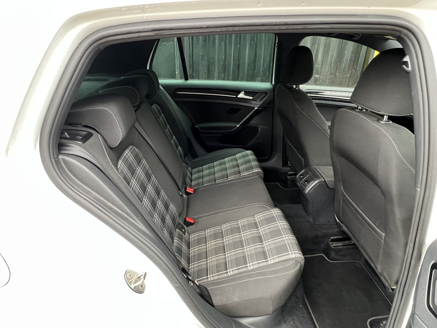 Used Volkswagen Golf 2015 for sale - 76911105: Photo 29