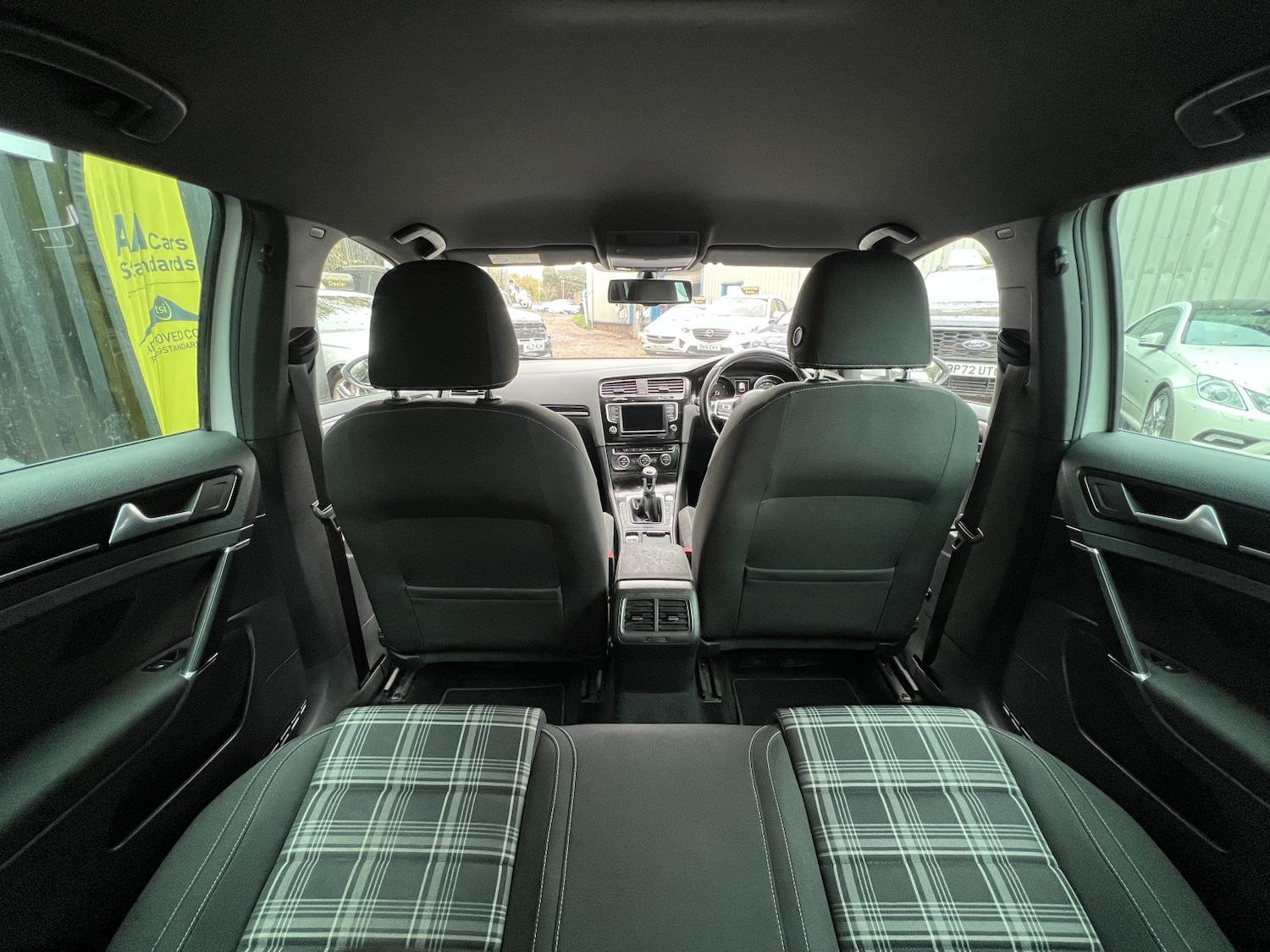 Used Volkswagen Golf 2015 for sale - 76911105: Photo 35