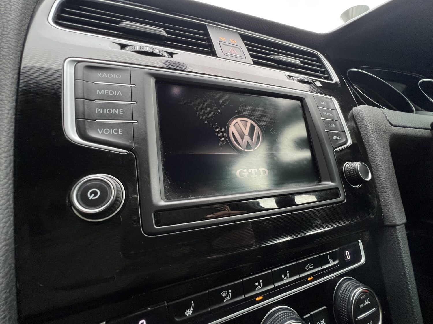Used Volkswagen Golf 2015 for sale - 76911105: Photo 48