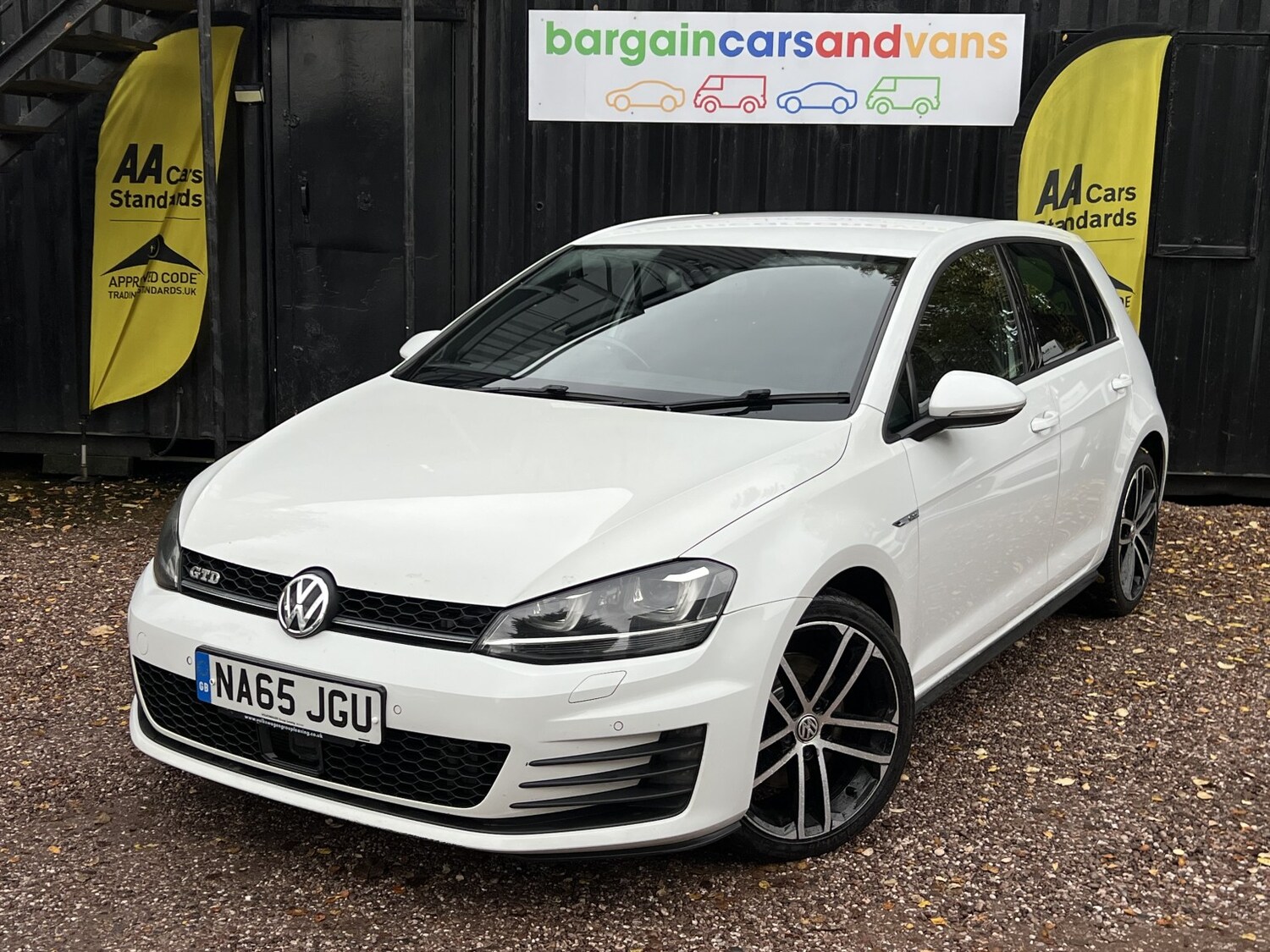 Used Volkswagen Golf 2015 for sale - 76911105: Photo 52