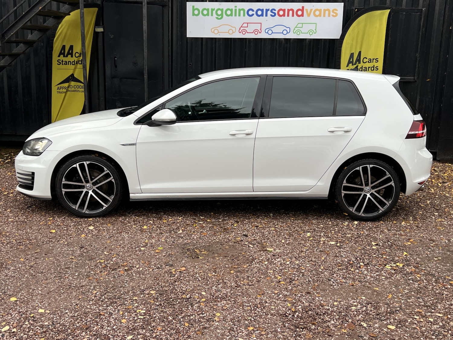 Used Volkswagen Golf 2015 for sale - 76911105: Photo 56