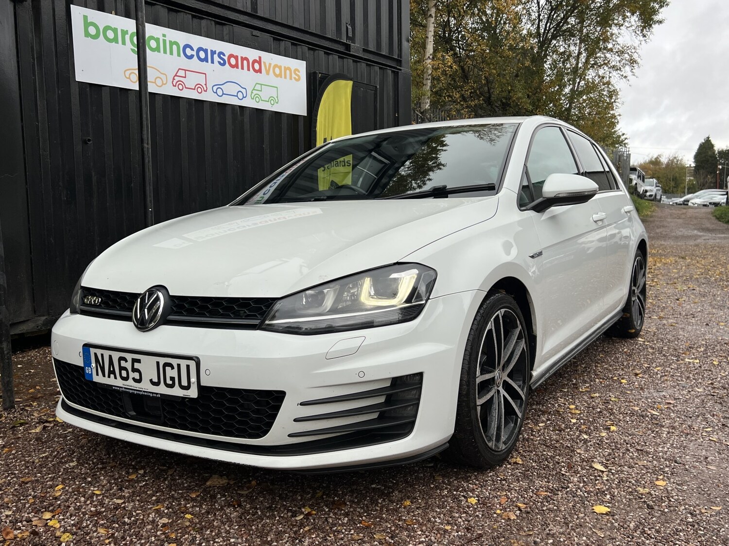 Used Volkswagen Golf 2015 for sale - 76911105: Photo 59