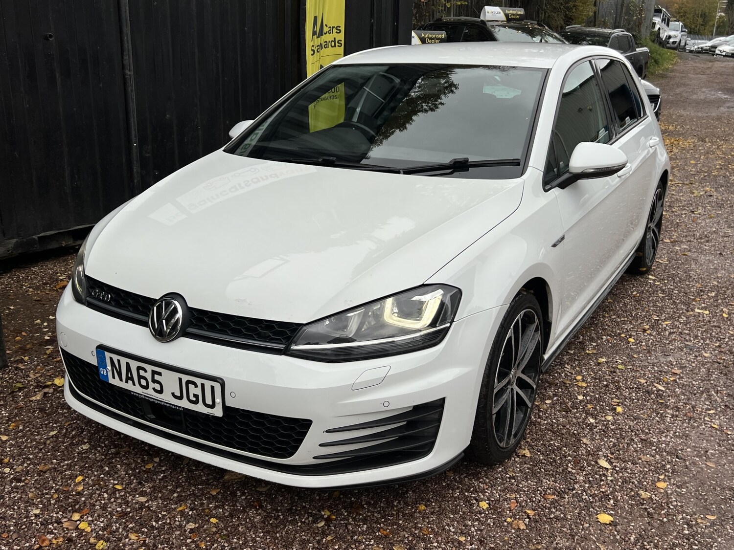 Used Volkswagen Golf 2015 for sale - 76911105: Photo 60
