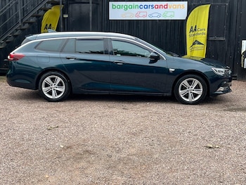 Used Vauxhall Insignia 2018 for sale - 76211924: Photo 2