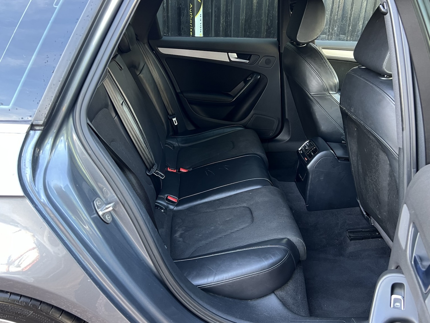 Used Audi A4 2015 for sale - 76482969: Photo 29