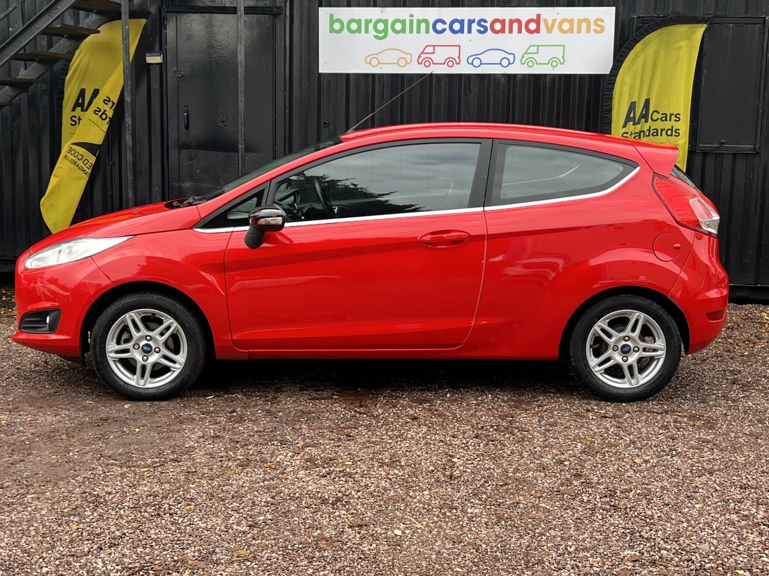 Used Ford Fiesta 2013 for sale - 76836988: Photo 36