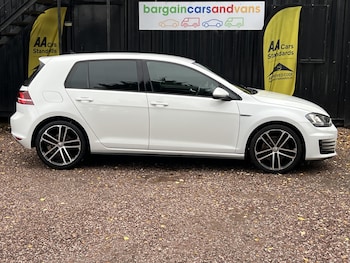 Used Volkswagen Golf 2015 for sale - 76407606: Photo
