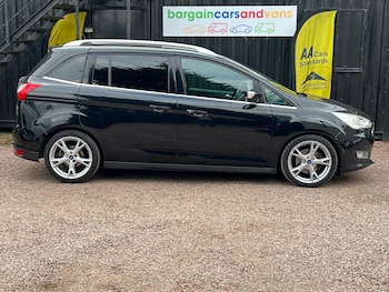 Used Ford Grand C-Max 2016 for sale - 76314016: Photo