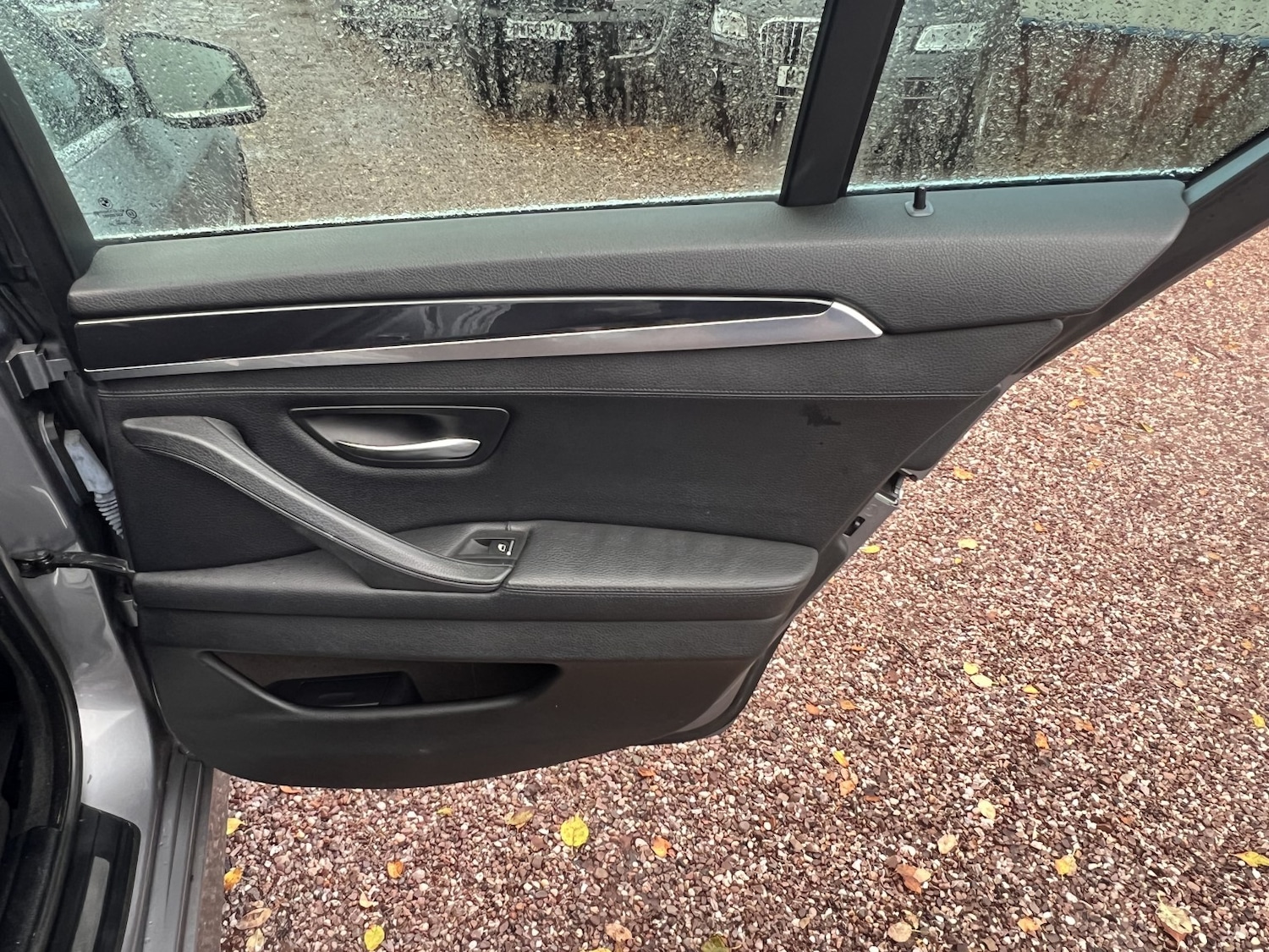 Used BMW 5 Series 2012 for sale - 76687270: Photo 28