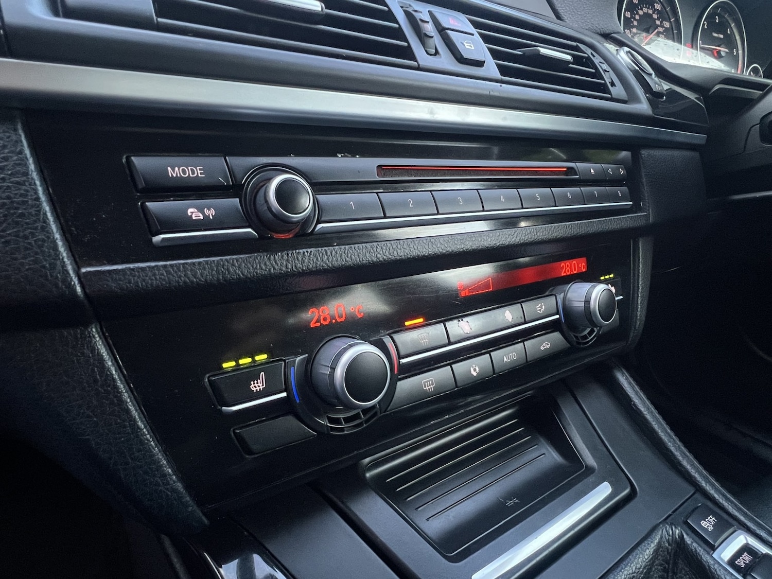 Used BMW 5 Series 2012 for sale - 76687270: Photo 42