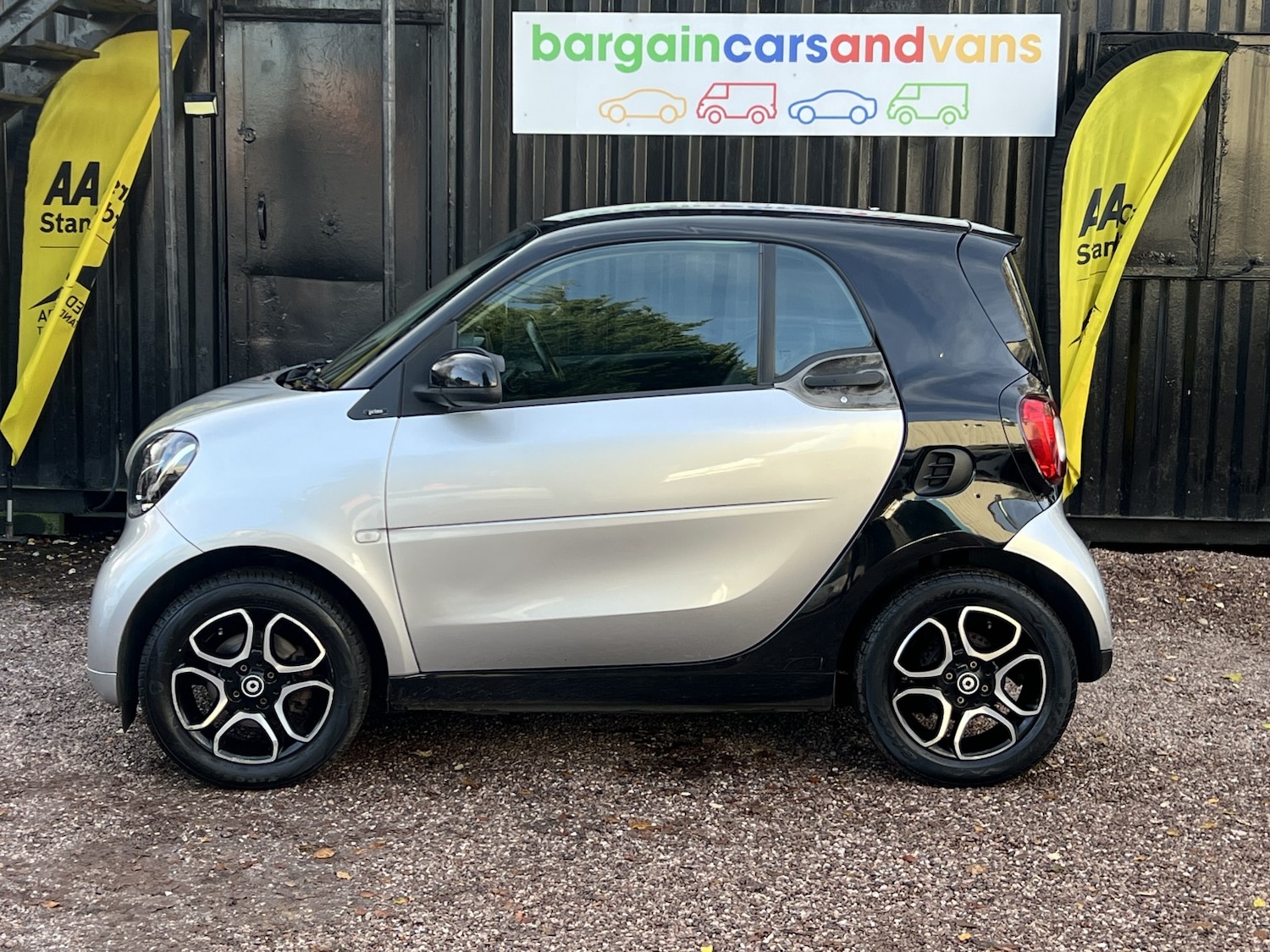 Used smart fortwo 2016 for sale - 76687164: Photo 12