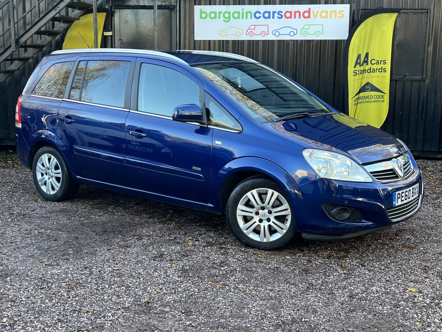 Used Vauxhall Zafira 2010 for sale - 76830357: Photo 1