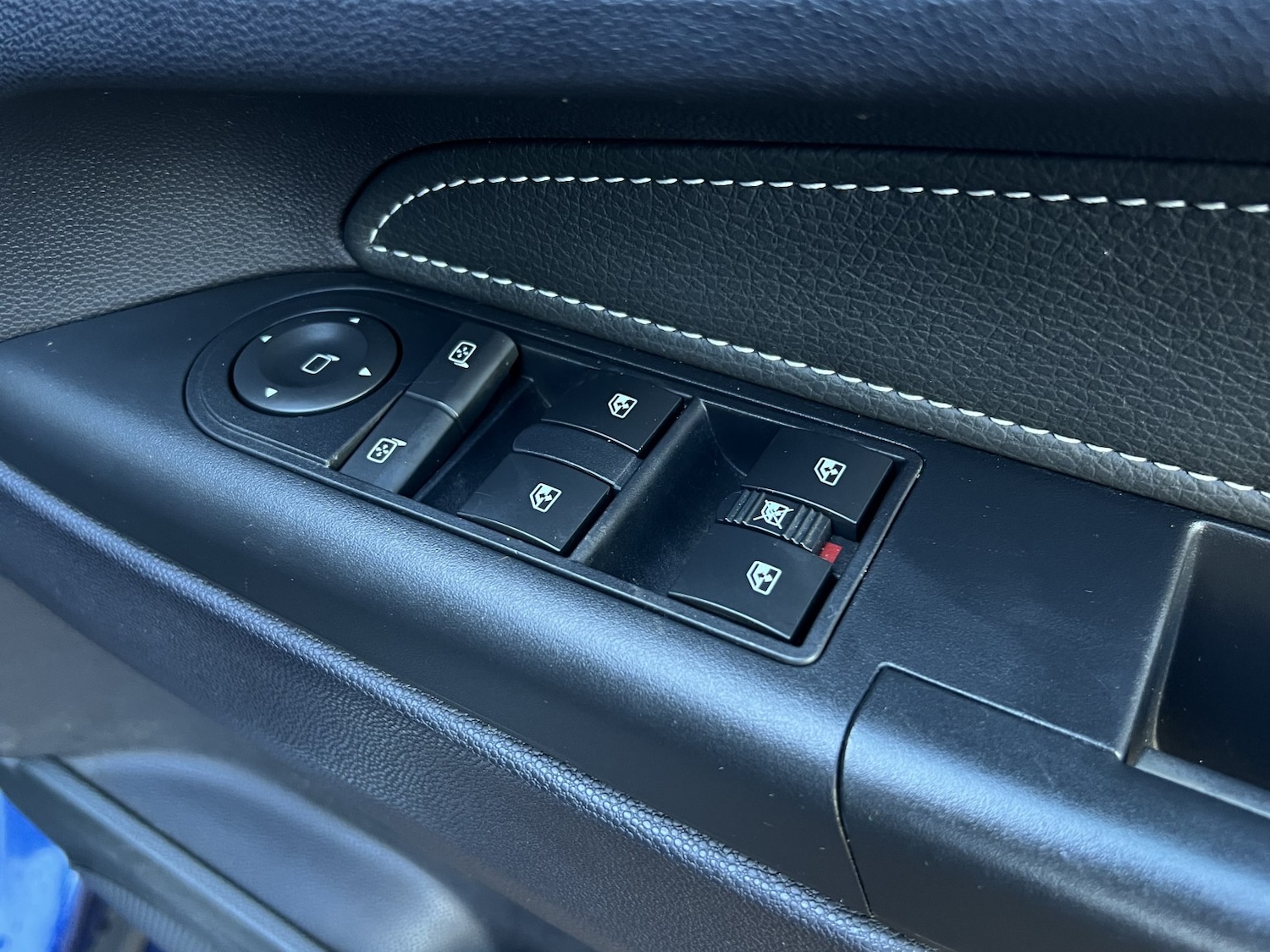 Used Vauxhall Zafira 2010 for sale - 76830357: Photo 15