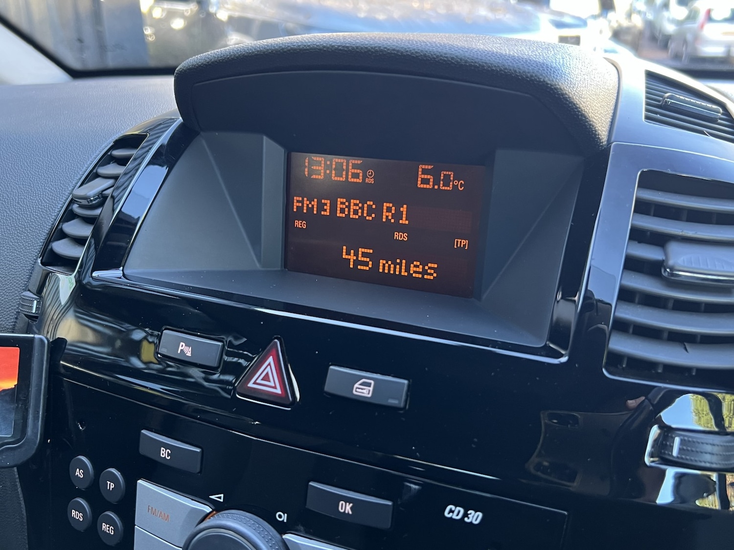 Used Vauxhall Zafira 2010 for sale - 76830357: Photo 24