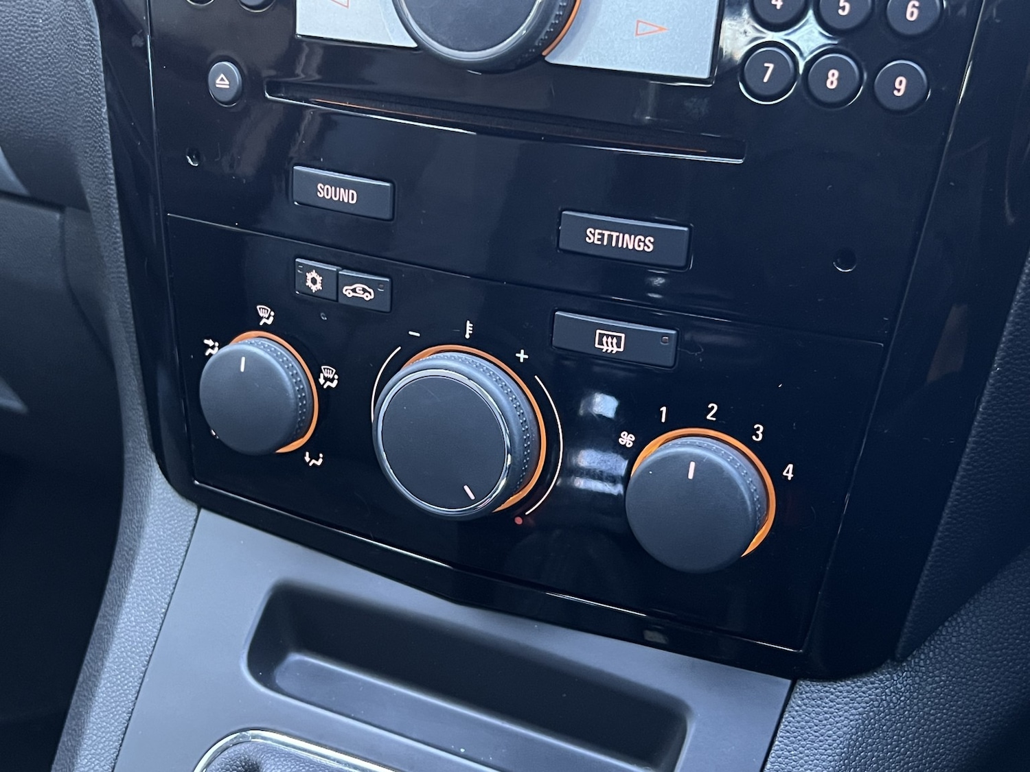 Used Vauxhall Zafira 2010 for sale - 76830357: Photo 26