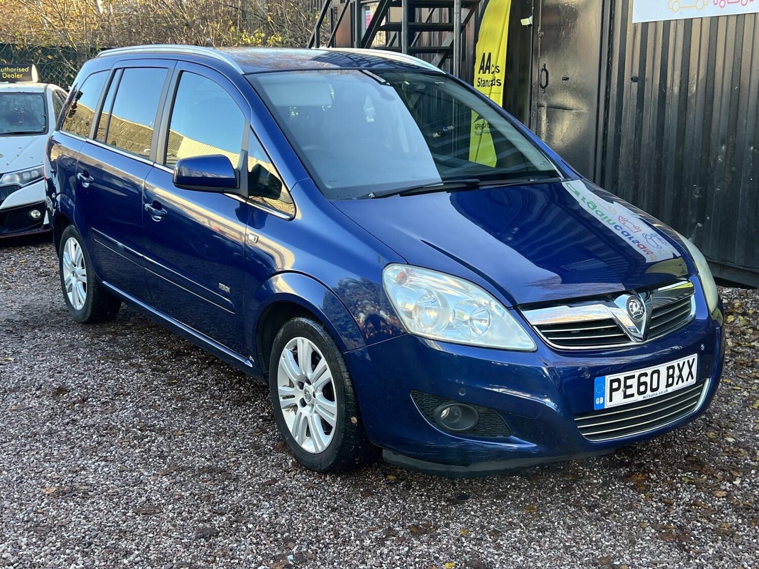 Used Vauxhall Zafira 2010 for sale - 76830357: Photo 3