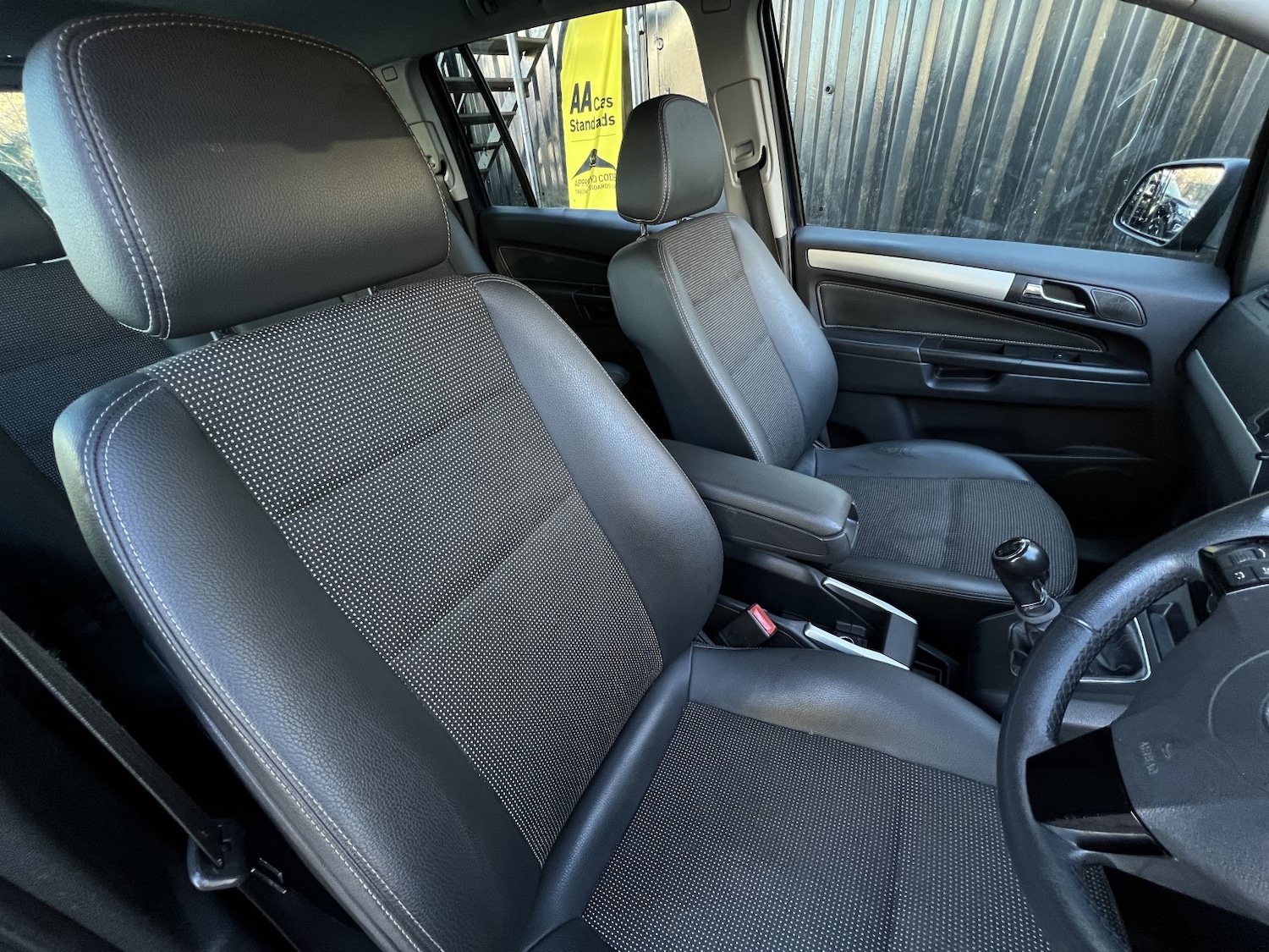 Used Vauxhall Zafira 2010 for sale - 76830357: Photo 30