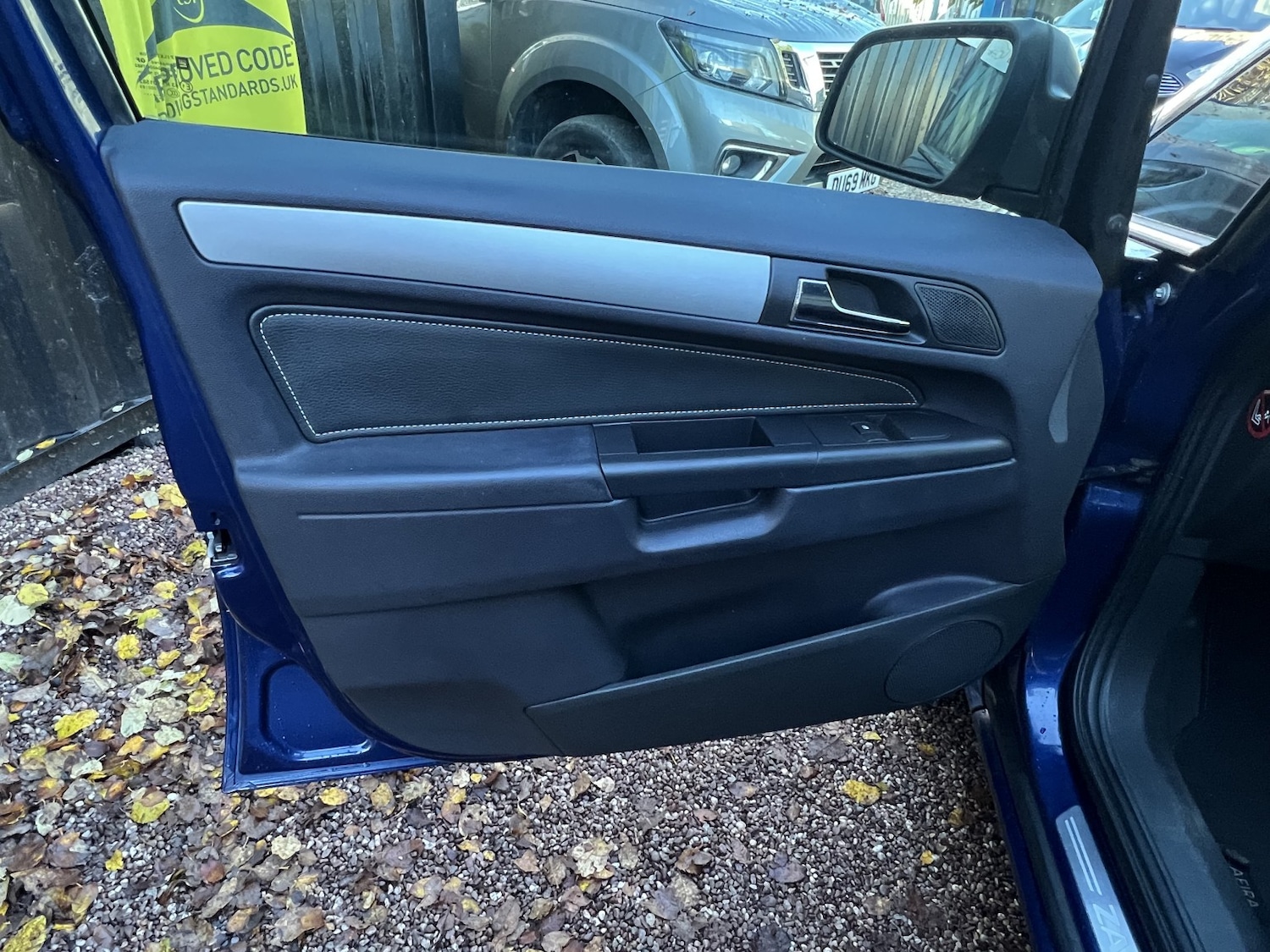 Used Vauxhall Zafira 2010 for sale - 76830357: Photo 45