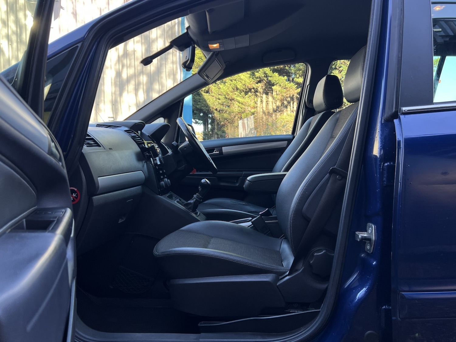 Used Vauxhall Zafira 2010 for sale - 76830357: Photo 46