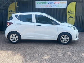 Used Hyundai i10 2018 for sale - 75587126: Photo