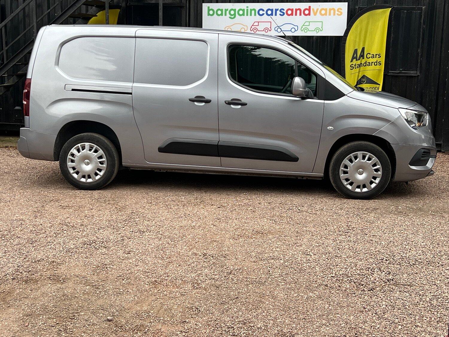 Used Vauxhall Combo 2019 for sale - 76305529: Photo 2