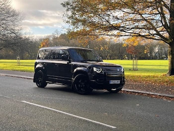 Used Land Rover Defender 2022 for sale - 76569935: Photo