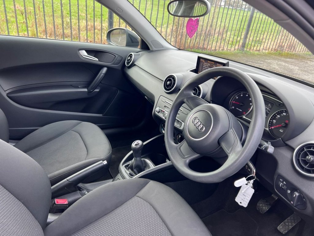 Used Audi A1 2016 for sale - 77792286: Photo 2