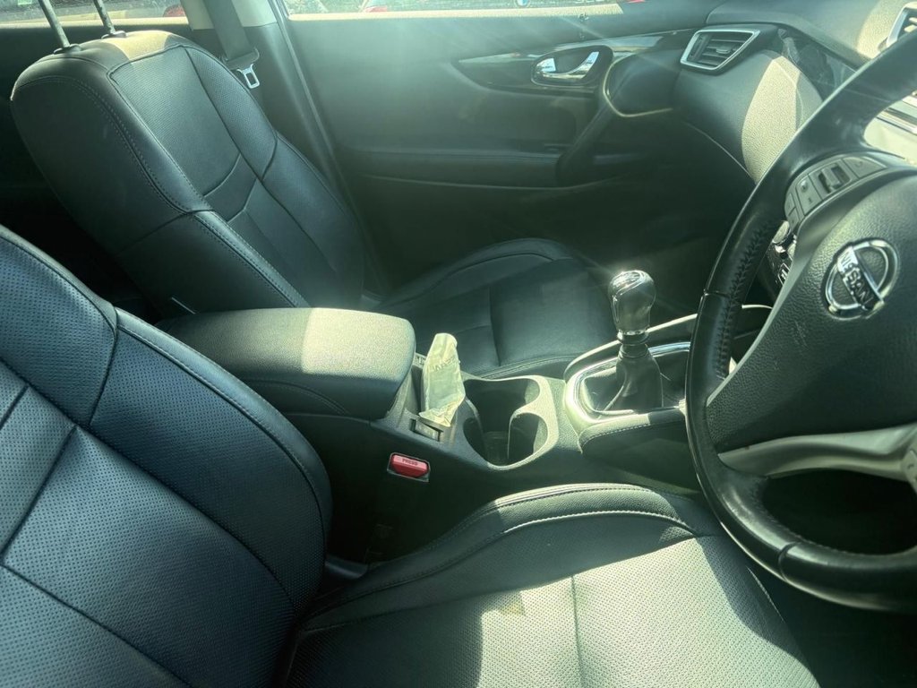 Used Nissan Qashqai 2015 for sale - 77959661: Photo 4