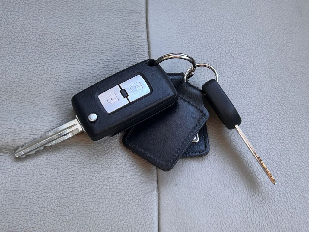 Used Mitsubishi Shogun 2016 for sale - 76439390: Photo 33