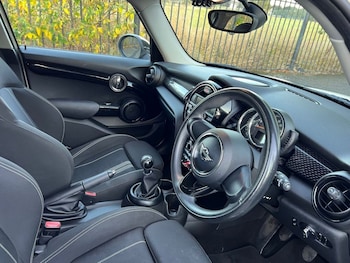 Used MINI Hatch 2017 for sale - 76454133: Photo