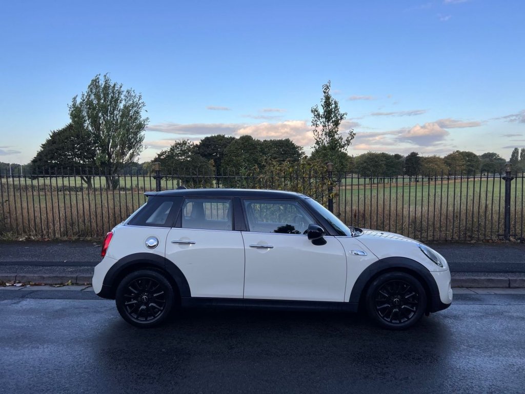 Used MINI Hatch 2017 for sale - 76454133: Photo 5