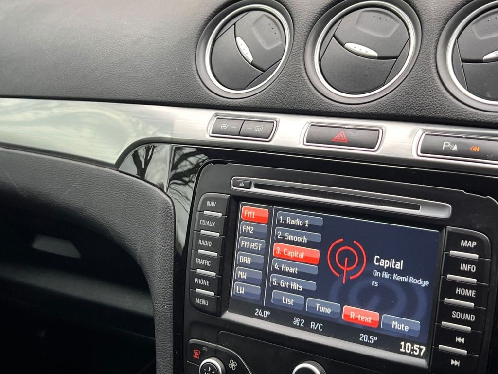 Used Ford S-Max 2014 for sale - 76686658: Photo 17