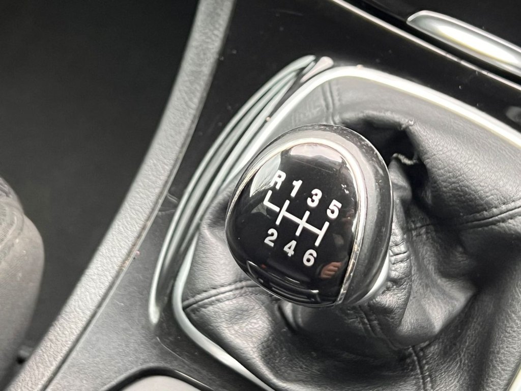 Used Ford S-Max 2014 for sale - 76686658: Photo 18