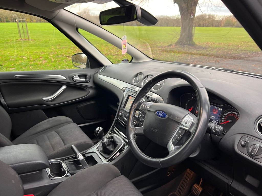 Used Ford S-Max 2014 for sale - 76686658: Photo 2