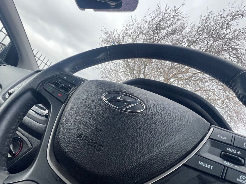 Used Hyundai i20 2018 for sale - 77422732: Photo 21